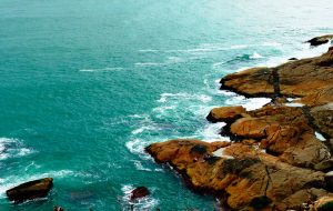 Praia dos Naufragados